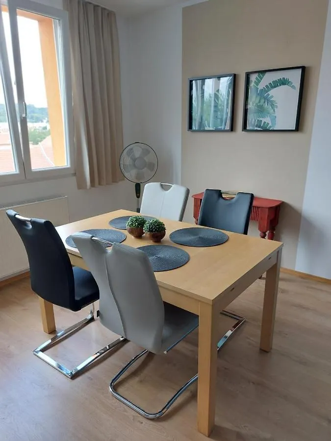 Apartment Graz Murpromenade 奥地利